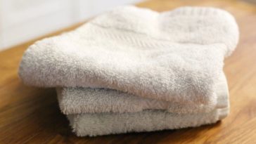 How do you get white towels white again?