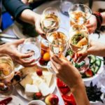 How do you host a French dinner party?