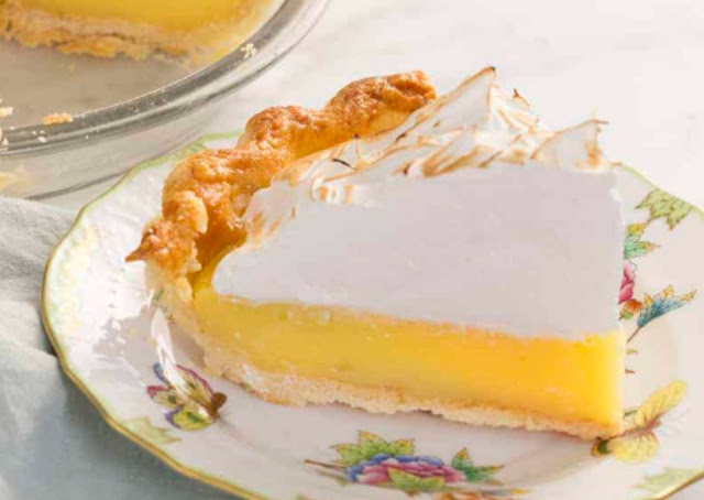 How do you keep chocolate meringue pie from getting watery?