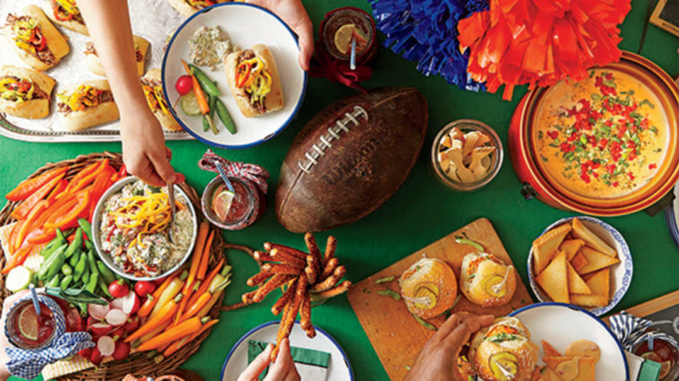 How do you keep food warm at a tailgate?