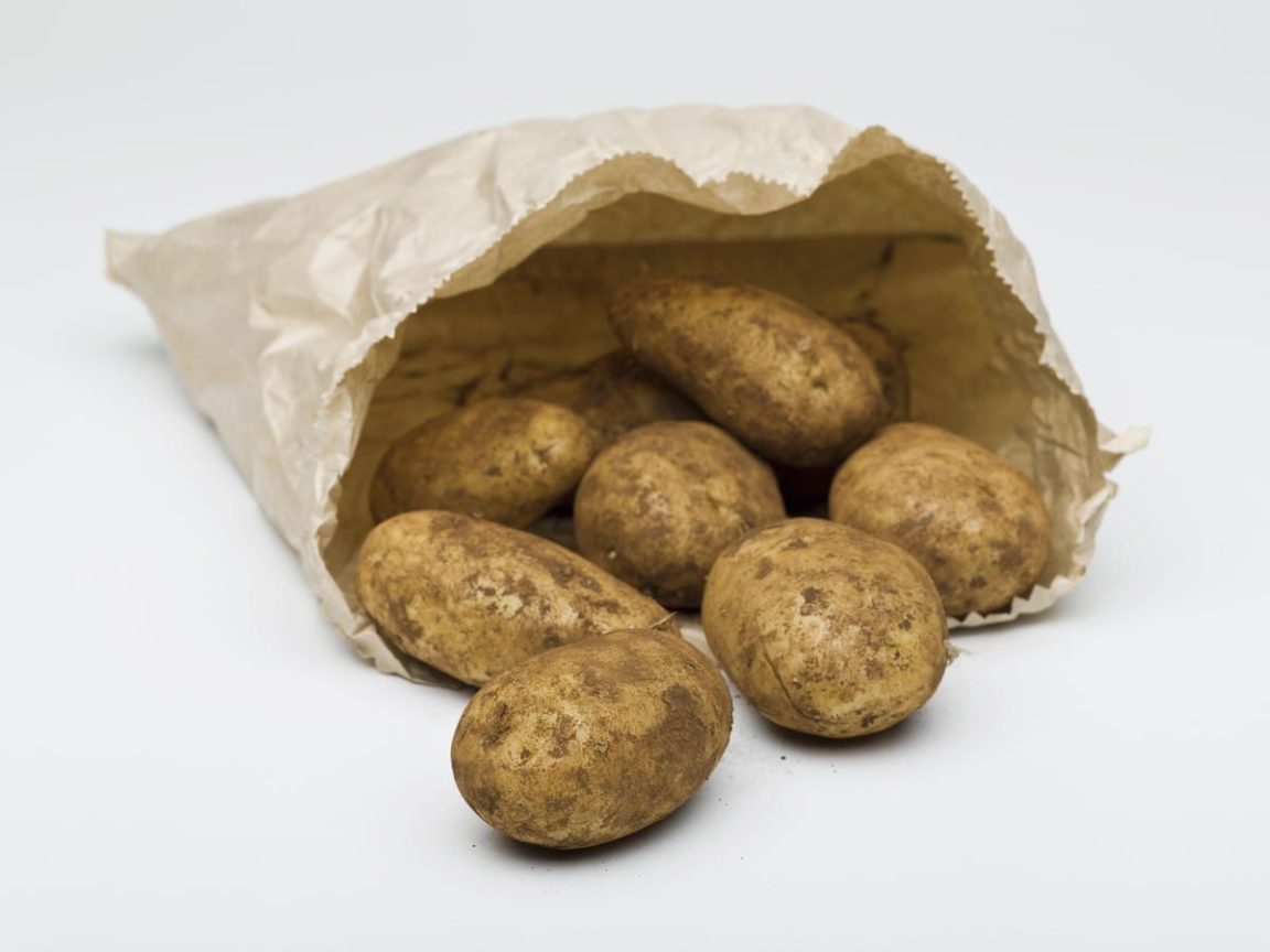 How do you keep potatoes fresh longer?
