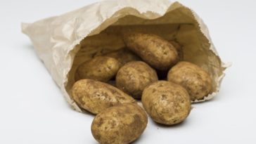 How do you keep potatoes fresh longer?