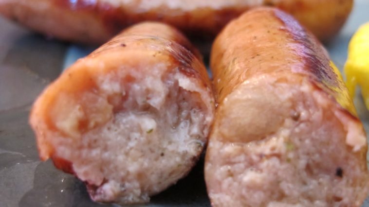 How do you know when chicken apple sausage is done?