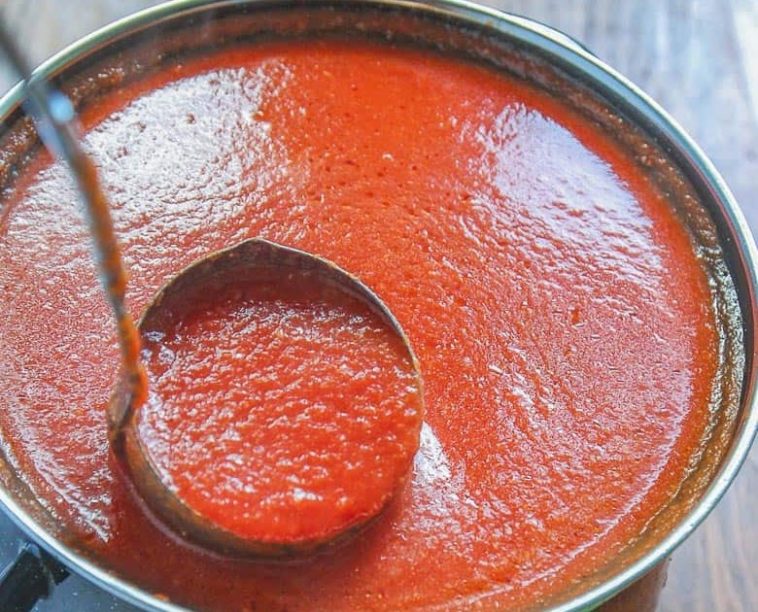 How do you make 6 oz tomato paste into tomato sauce?