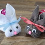 How do you make a bunny out of a washcloth?
