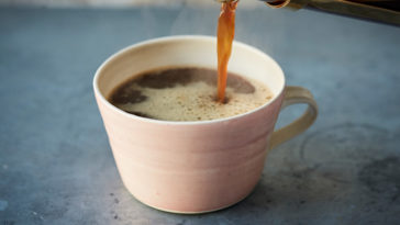 How do you make a single cup of coffee?