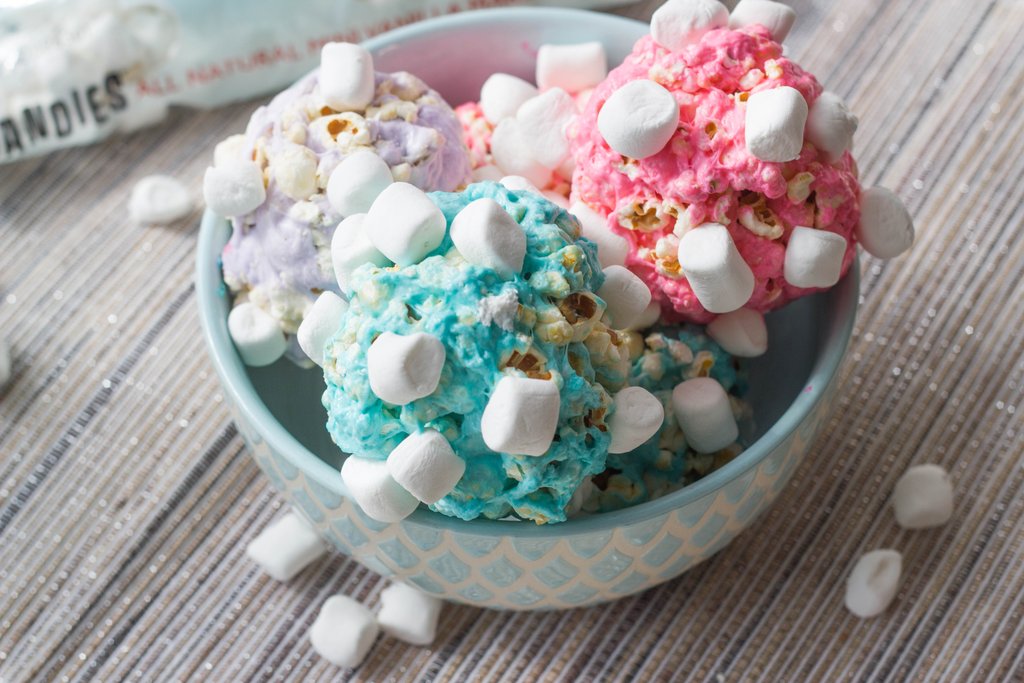 How do you make popcorn Fluffy?