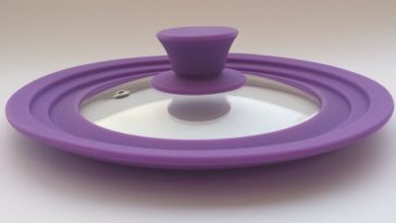 How do you pack glass lids for pots and pans?