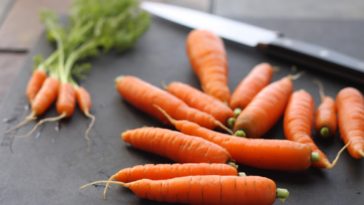 How do you spice up raw carrots?