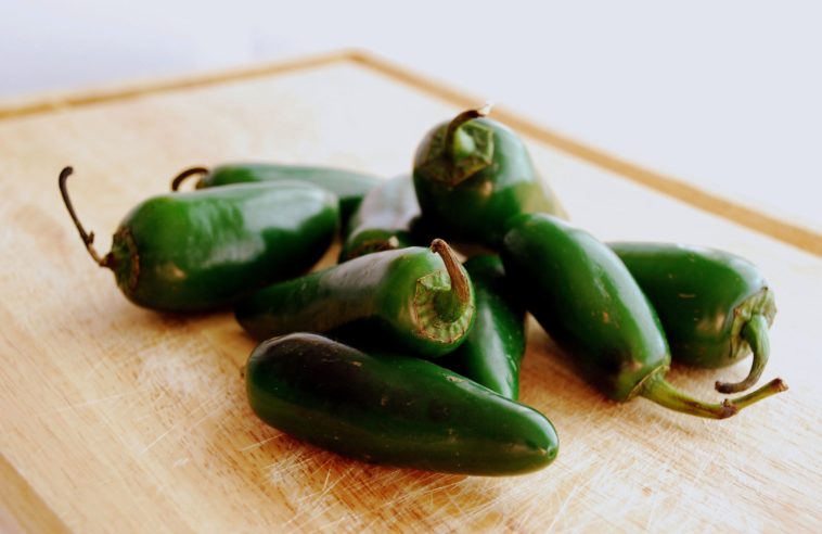 How do you store jalapenos in the freezer?