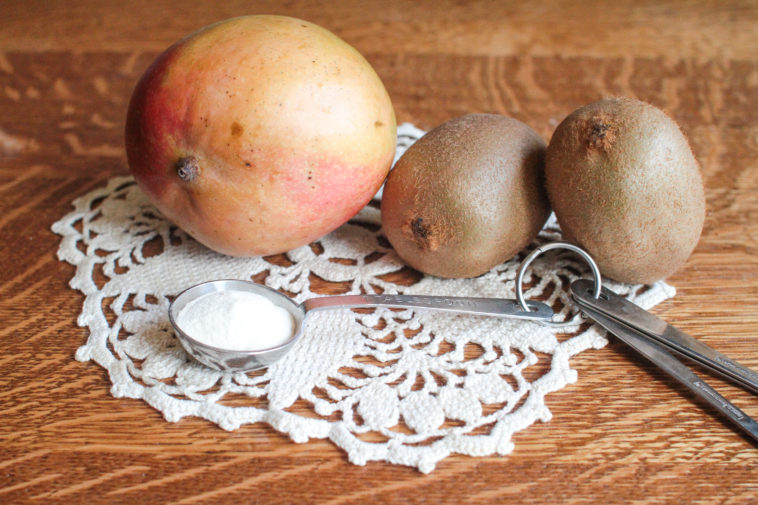 How do you substitute agar agar for gelatin in a recipe?