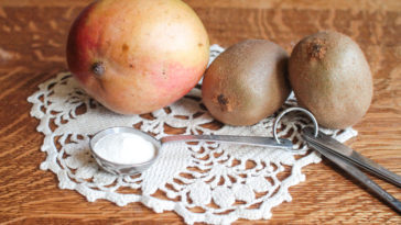 How do you substitute agar-agar for gelatin in a recipe?