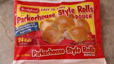 How do you thaw frozen rolls?