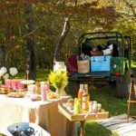 How do you throw a tailgate party at home?