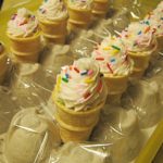 How do you transport cupcakes?