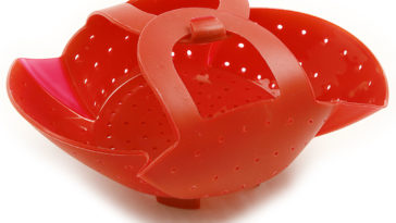 How do you use a Norpro silicone steamer?