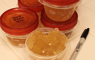 How do you use gelatin to tighten skin?