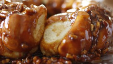 How do you warm up sticky buns?