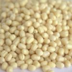 How does urad dal look?