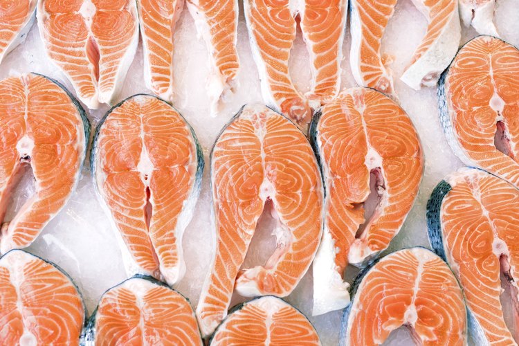 How long can you keep frozen food in a cool box?