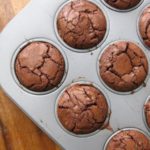 How long do you bake a 6-inch cake pan?