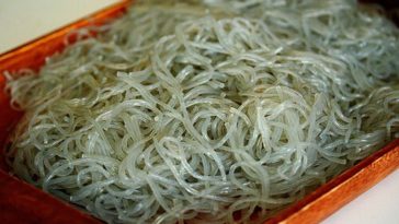 How long do you boil glass noodles?