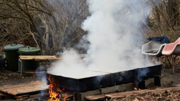 How long do you boil sap to make maple syrup?