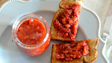 How long does homemade jam last in fridge without canning?