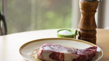 How long does it take for steak to thaw out?