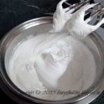 How long does it take to whip cream to stiff peaks?