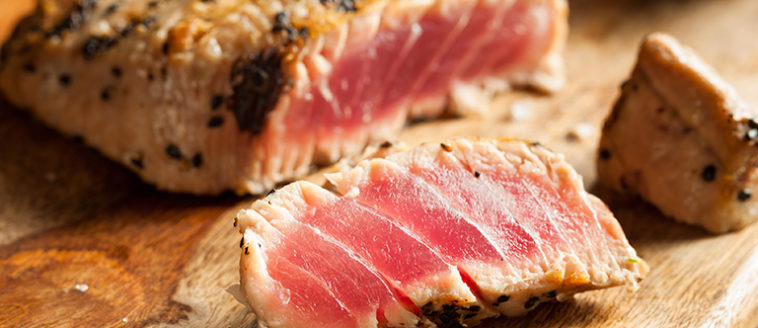How long does tuna last in oil?