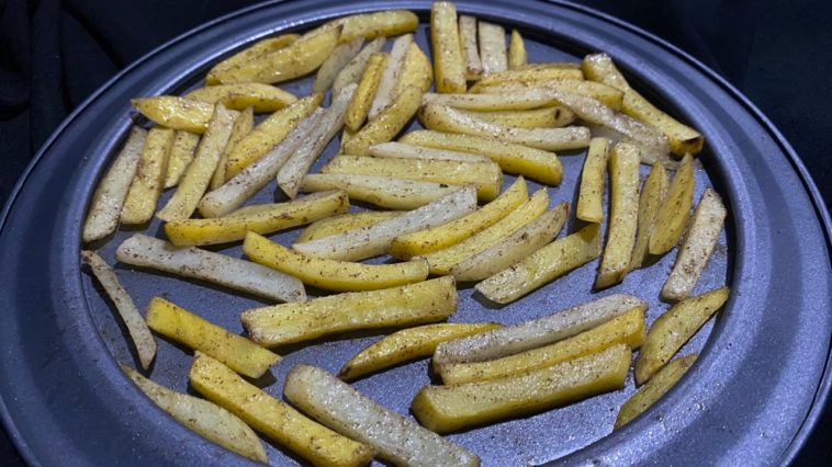 How long should you soak potatoes before frying?