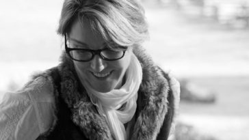 How long to let house air out after gas left on?