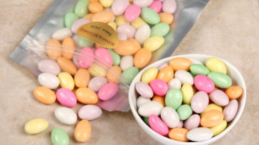 How many Jordan almonds are in a 1 pound bag?