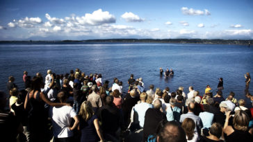 How many Koufetas are needed for baptism?