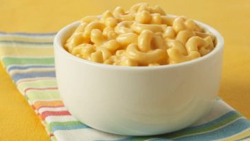 How many calories are in a bowl of mac and cheese?