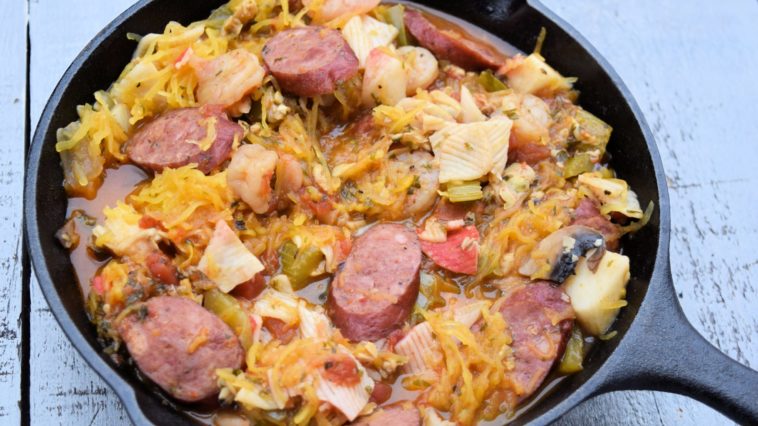 How many carbs and sugar are in spaghetti squash?