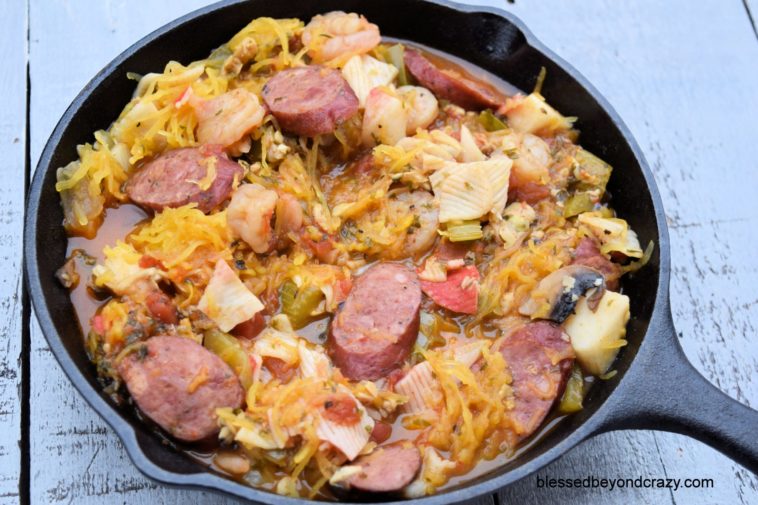 How many carbs and sugar are in spaghetti squash?