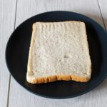 How many carbs are in 2 slices of SPAM?