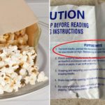 How many cups are in a bag of SkinnyPop microwave popcorn?