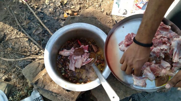 How many pieces are there in 1 kg mutton?