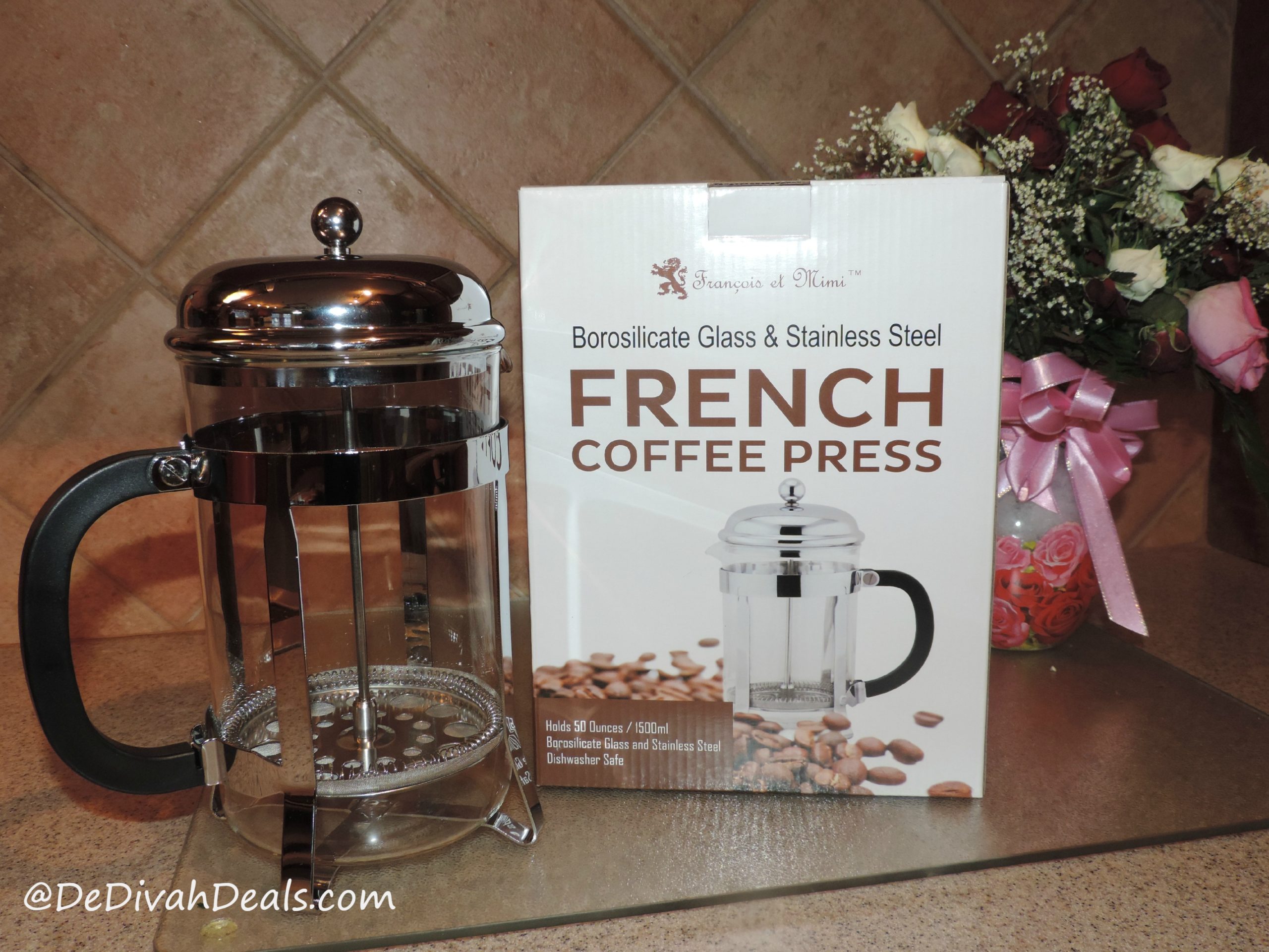 How many scoops of coffee go in a French press?