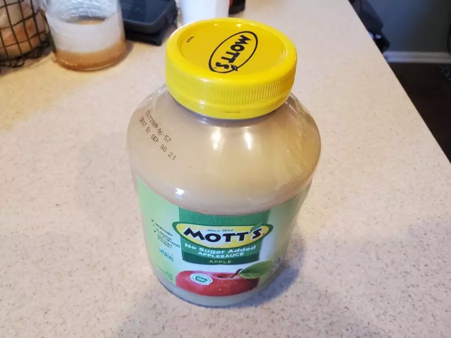 How much baking soda do I substitute for an egg?