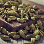 How much cardamom is in a pod?
