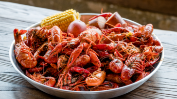 How much seasoning is in a gallon of crawfish?