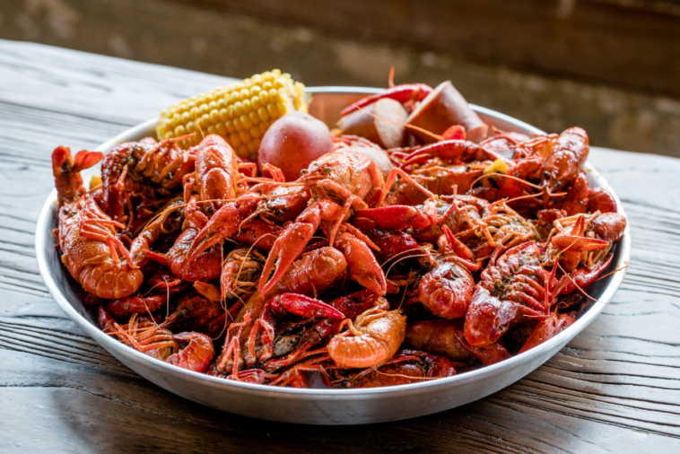 How much seasoning is in a gallon of crawfish?