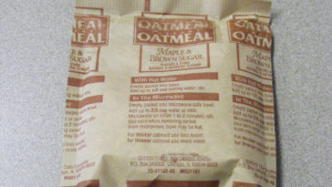 How much sugar is in a packet of oatmeal?
