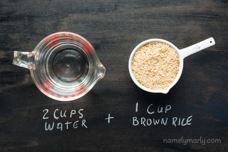 How much water do I use for 2 cups of rice?