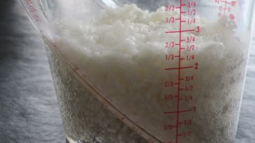 How much water do I use for 3 cups of rice?