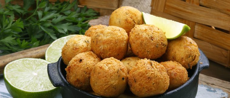 Como fazer bolinho de bacalhau